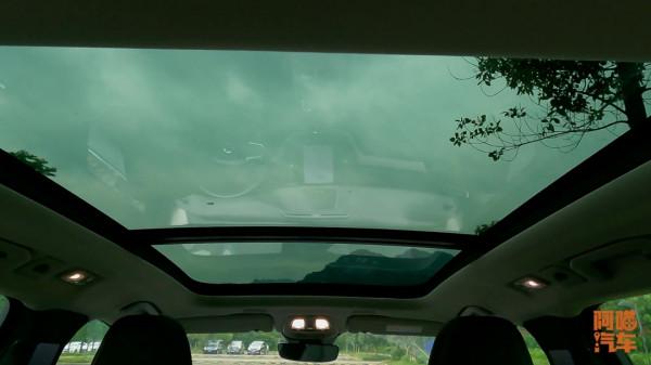 車上哪些設計完全是雞肋？這幾種配置完全是噁心人，你車上都有嗎