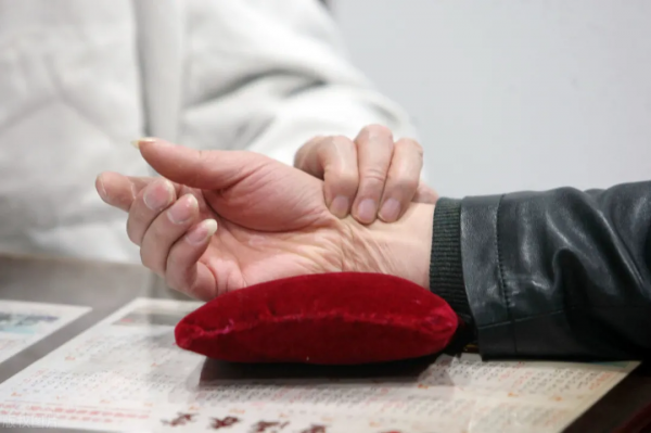 氣血不足，百病生，六味中藥冬季常吃，補氣血，增強免疫力