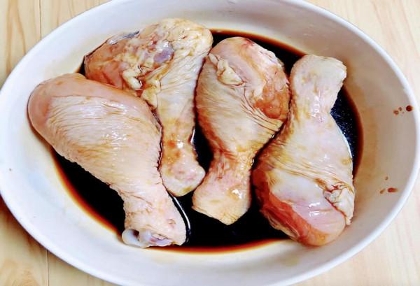 無油香菇雞腿飯，好吃又營養，香氣誘人！超級美味