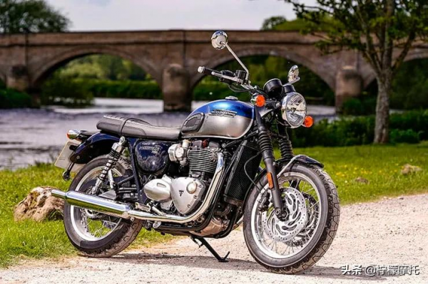 2021公升車型油耗排行榜，誰說大排就不能省油了？