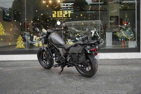 HONDA CM300 一款舒適而又省心的巡航入門車型 HONDA CM300 一款舒適而又省心的巡航入門車型