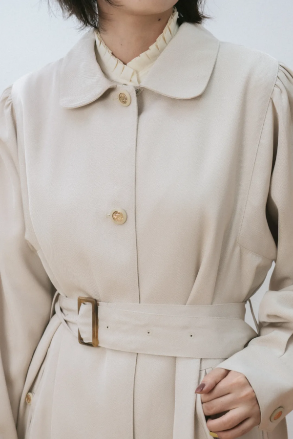 現在的品牌怎麼回事,這衣服也能賣2千? 現在的品牌怎麼回事,這衣服也能賣2千?