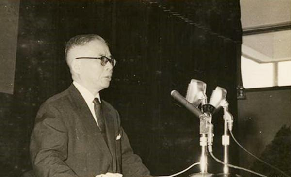 武漢大學首任校長晚年：隨蔣去往臺灣，退休後常嘆氣落淚