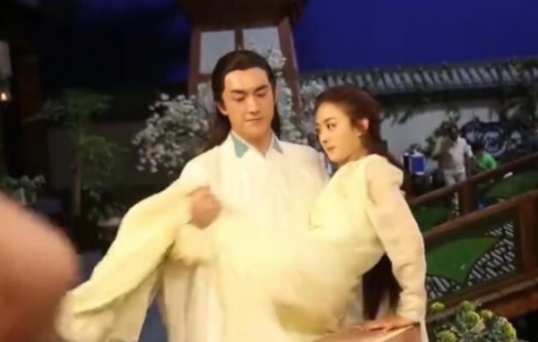 那些被“公主抱”給打敗的男演員,網友只對張豐毅表示理解 那些被“公主抱”給打敗的男演員,網友只對張豐毅表示理解