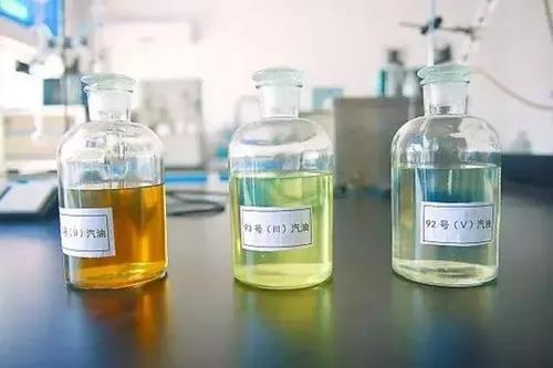 美國正在崩盤，請看釋放石油儲備