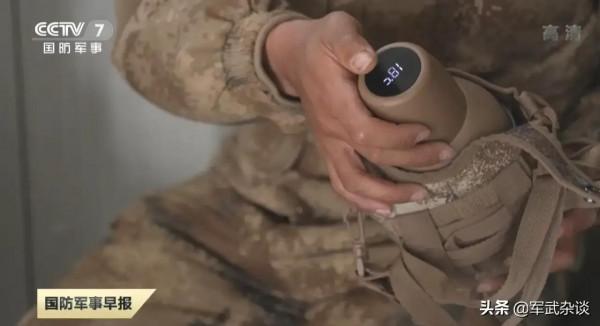 中印邊境我軍邊防部隊換裝鈦制保溫水壺