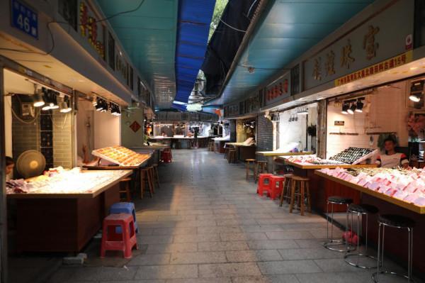 廣州玉器街深藏窄巷中，曾經的市井天堂，玉石價格從5元到幾萬元