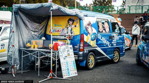 把你貼到車上是我愛的表達，歡迎來到痛車天國（上）