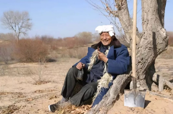 中國發明“神奇膠水”,能讓沙漠變成良田是真是假? 中國發明“神奇膠水”,能讓沙漠變成良田是真是假?