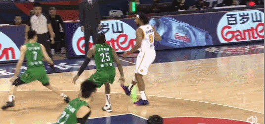 郭艾倫26&plus;6張鎮麟12分獻致勝補籃 遼寧2分險勝深圳奪7連勝