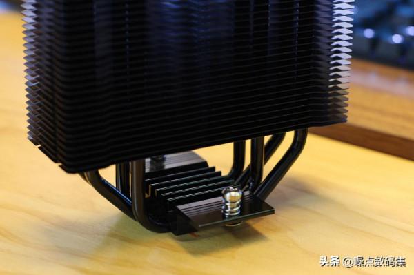 支援12代酷睿的百元級風冷——超頻三東海R4000散熱器評測