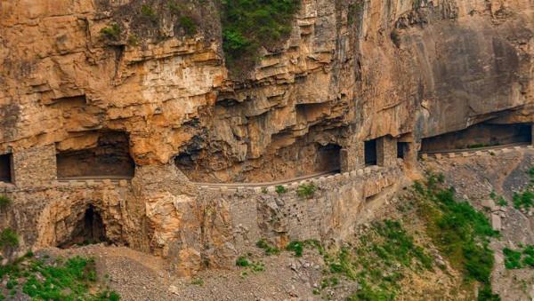 世界上最驚險的道路