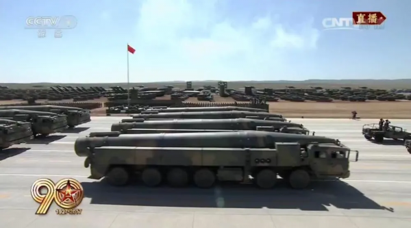 首次“同框”！中國航母動向頻頻被“對手掌握”，該如何破解？