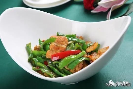 10款豬肉特色菜品，做法精簡，肉味香濃，大家特別愛吃這一類菜