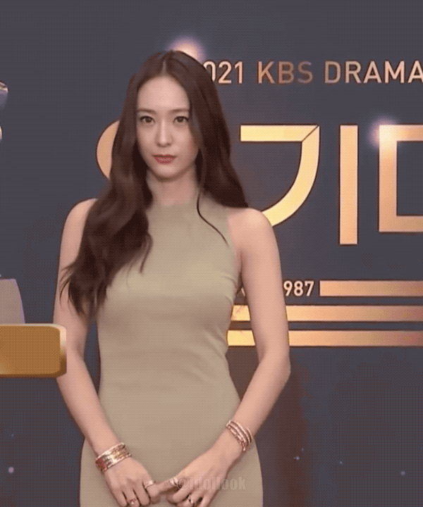 快來跟迪麗熱巴和鄭秀晶一起 反對高顱頂顏值霸凌