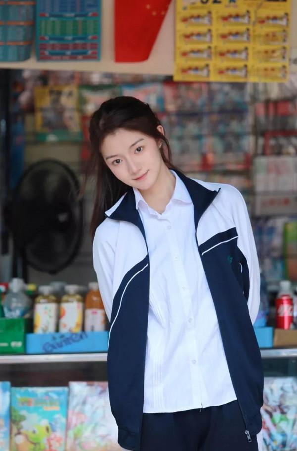 乾淨校園風穿搭,放學一起回家嘛,讓氣質成為你的標籤 乾淨校園風穿搭,放學一起回家嘛,讓氣質成為你的標籤