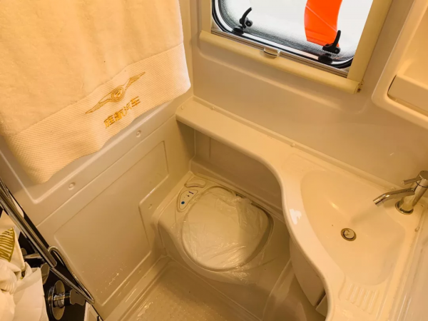 旌航WH-II側拓展後上門房車，紮實用料與大空間更配哦