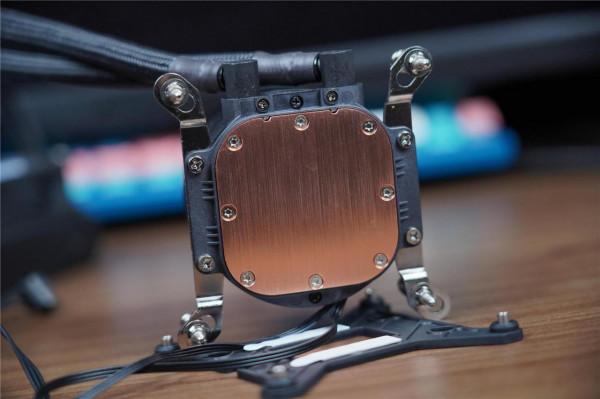 無限映象,靜音水泵,這次的威剛XPG 霜盾ARGB360水冷玩的有點嗨 無限映象,靜音水泵,這次的威剛XPG 霜盾ARGB360水冷玩的有點嗨