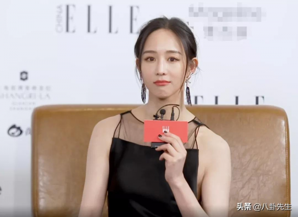 ELLE盛典：關曉彤精修前後差別大，唐嫣髮型糟糕，秦海璐大秀身材