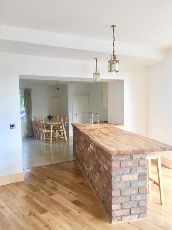 我也想試試！在廚房用紅磚砌個島臺，結結實實又耐用，成本也低