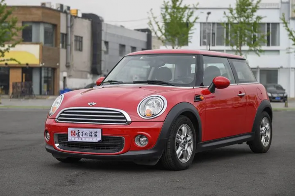 二手MINI ONE：更適合代步的MINI，好看好開價實惠