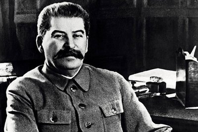 為何斯大林的登陸建議，盟軍高層到兩年後才實現