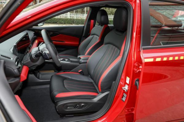 新車 | 售價13.18萬元，廣汽傳祺影豹J16蘇神限量版實車到店