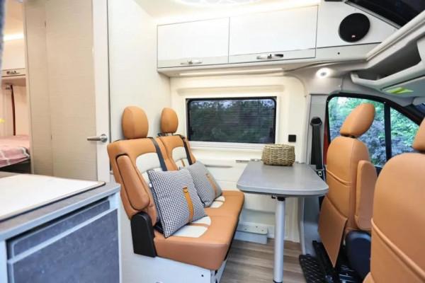 瑞弗啟界R600 上汽大通V90底盤 空間堪比C型 內外豪華符合年輕人審美