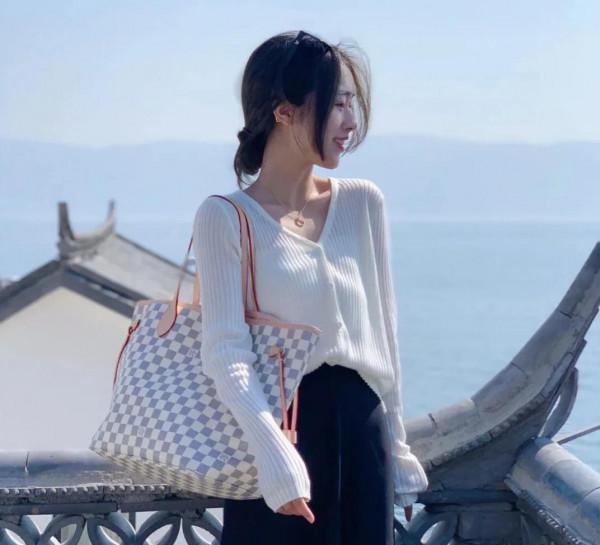 我,一位來自漁家的貧困女大學生,為了錢,變成了自己討厭的樣子 我,一位來自漁家的貧困女大學生,為了錢,變成了自己討厭的樣子