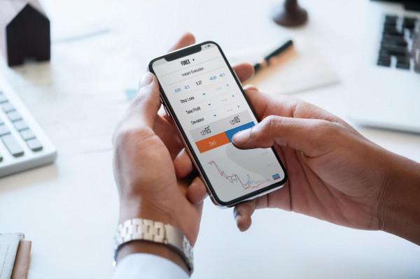 什麼時候買股，什麼時候買債划算呢？