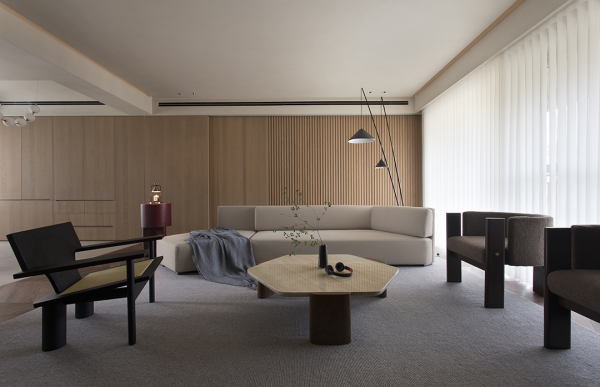 牆面開裂、發黴、鼓包?我有辦法了 牆面開裂、發黴、鼓包?我有辦法了