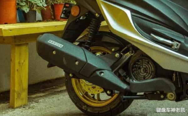 售價9680元，林海五代目更新，還是熟悉的雅馬哈勁戰既視感