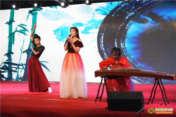 江蘇省大許高階中學2021年中秋國慶晚會圓滿舉行