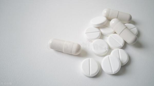 腦梗死急性期後，吃腦心通膠囊還是銀杏葉片？聽聽藥師怎麼說