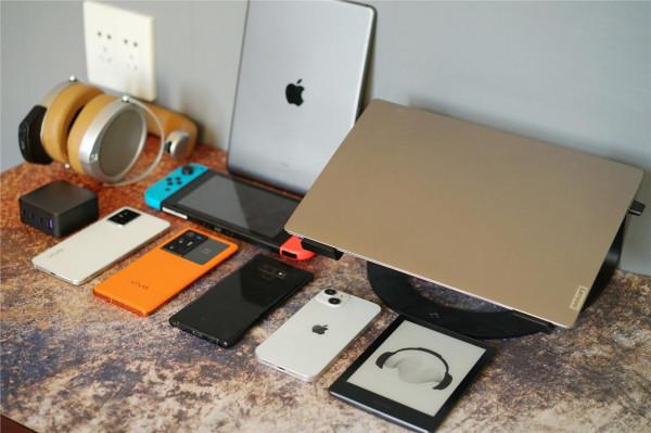 綠聯100W氮化鎵體驗：100W大功率，四口快充，一頭餵飽數碼全家桶