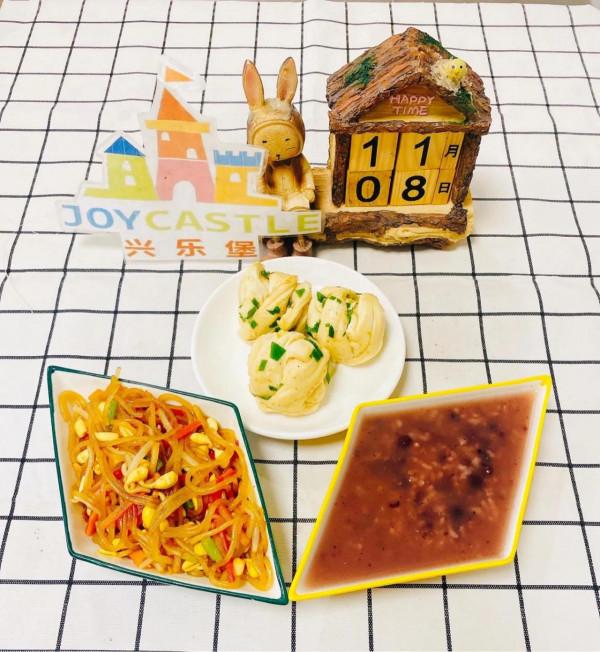 11月8日幼兒園飯飯