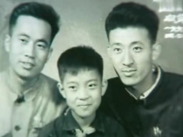 相聲演員牛群，離開馮鞏的21年裡，他都去幹什麼了？