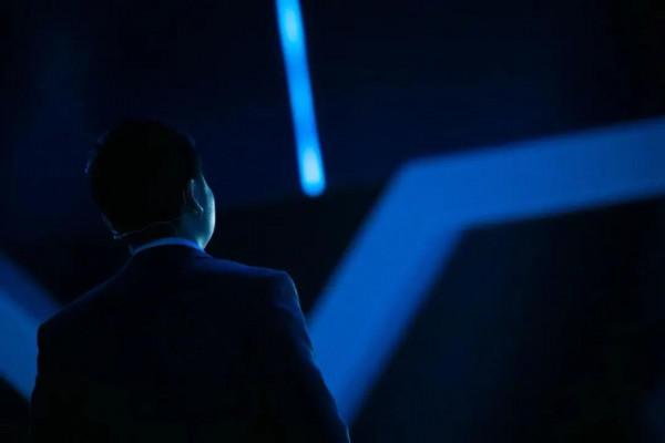 P5殺入20萬級燃油車戰場！何小鵬：走最遠的路，打最難的仗