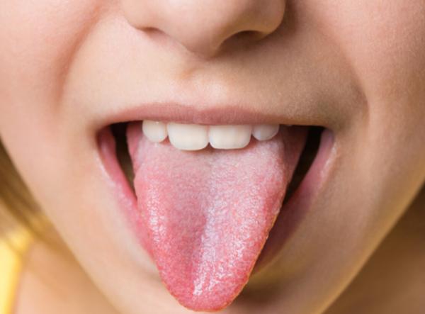 “舌為心之苗”：心臟不好，舌頭或會有4個變化，不妨對照一下