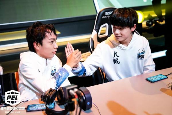 那個騎在扭扭車上的少年，成了PEL最佳新秀