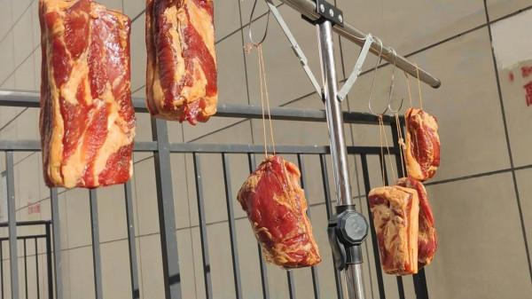 豬肉直接放醬油中泡2天,味道比滷肉和臘肉都香,醬油肉正宗做法 豬肉直接放醬油中泡2天,味道比滷肉和臘肉都香,醬油肉正宗做法