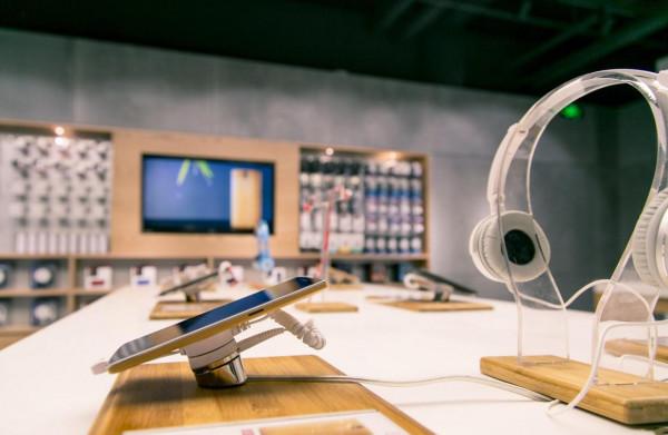 面對即將跌破5000元的iPhone 13,國內廠商開始出招了 面對即將跌破5000元的iPhone 13,國內廠商開始出招了