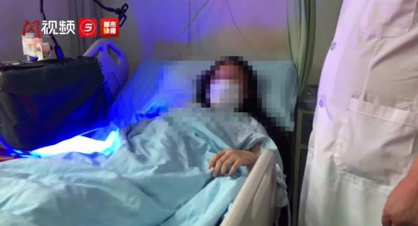 家長警惕!一根線頭令女嬰不幸截肢,20年後醫生為她再造手指 家長警惕!一根線頭令女嬰不幸截肢,20年後醫生為她再造手指