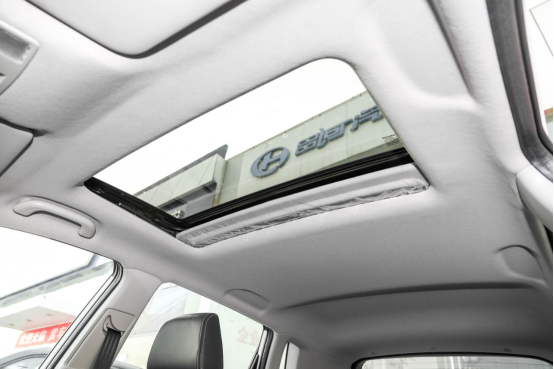 長安CS15頂配車型僅需7.69萬元，百公里油耗僅為6.6L