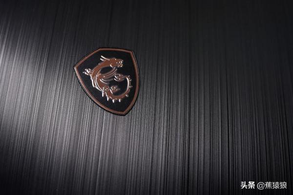 遊戲辦公都還可以，微星 MPG321QRF-QD 電競顯示器開箱體驗