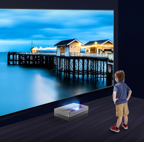 與父母一起過春節 用長虹鐳射電視D7U升級觀影體驗 與父母一起過春節 用長虹鐳射電視D7U升級觀影體驗