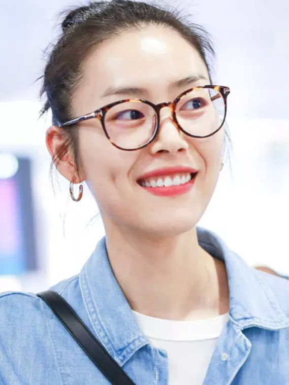 眼鏡封印顏值？掌握這些小技巧，反而能加分