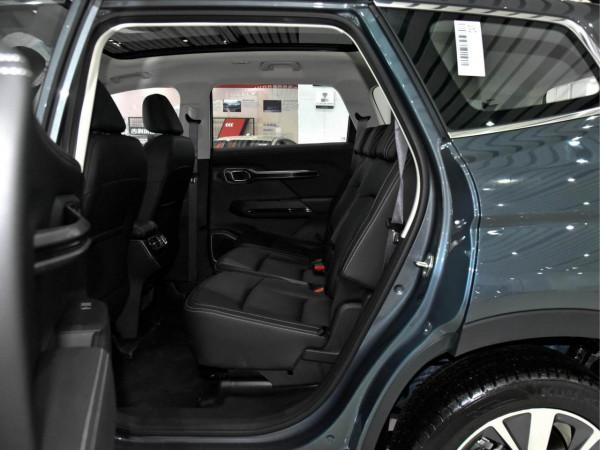 空間大到沒朋友，LED大燈，低油耗，實拍豪越