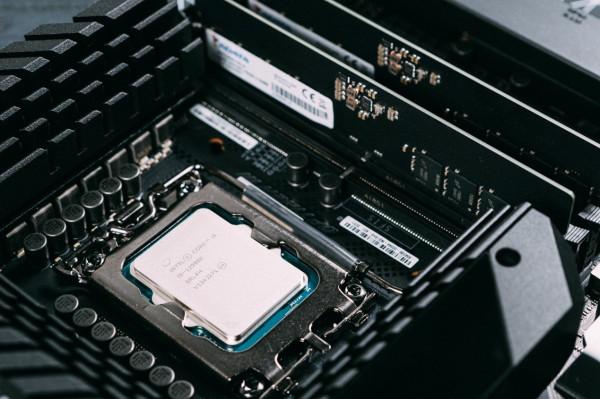 酷睿i9-12900K+ROG Z690 EXTREME首測：重返戰力之巔