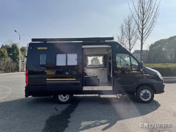 全新超酷亮黑武士帶獨立航空座椅